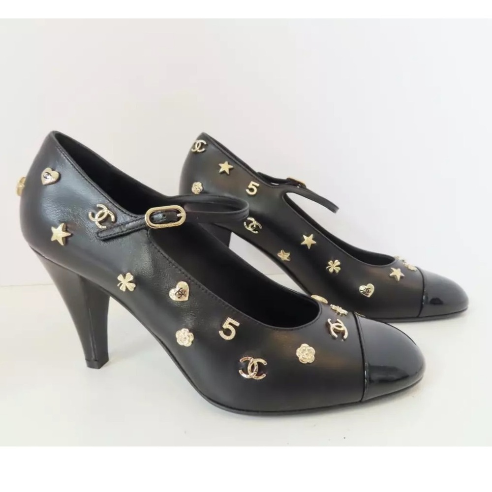 Chanel Black Mary Jane Charm leather Women's Heels 23B G45137 gold logo CC studs